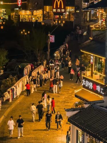 阳朔西街夜市